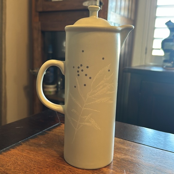 Elegant pale green Ceramic Coffee Carafe EUC Thomas Teapots - Picture 3 of 8